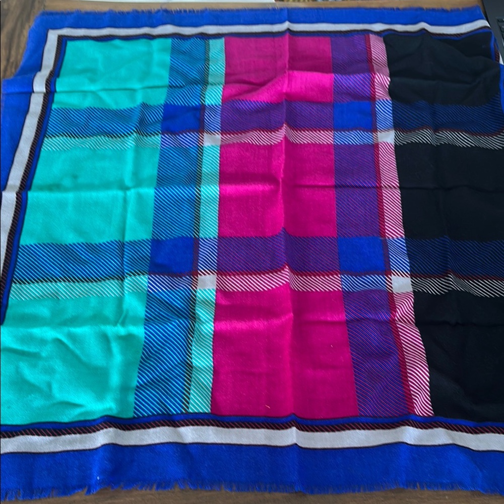 Colorful Geometric Scarf - Picture 4 of 4